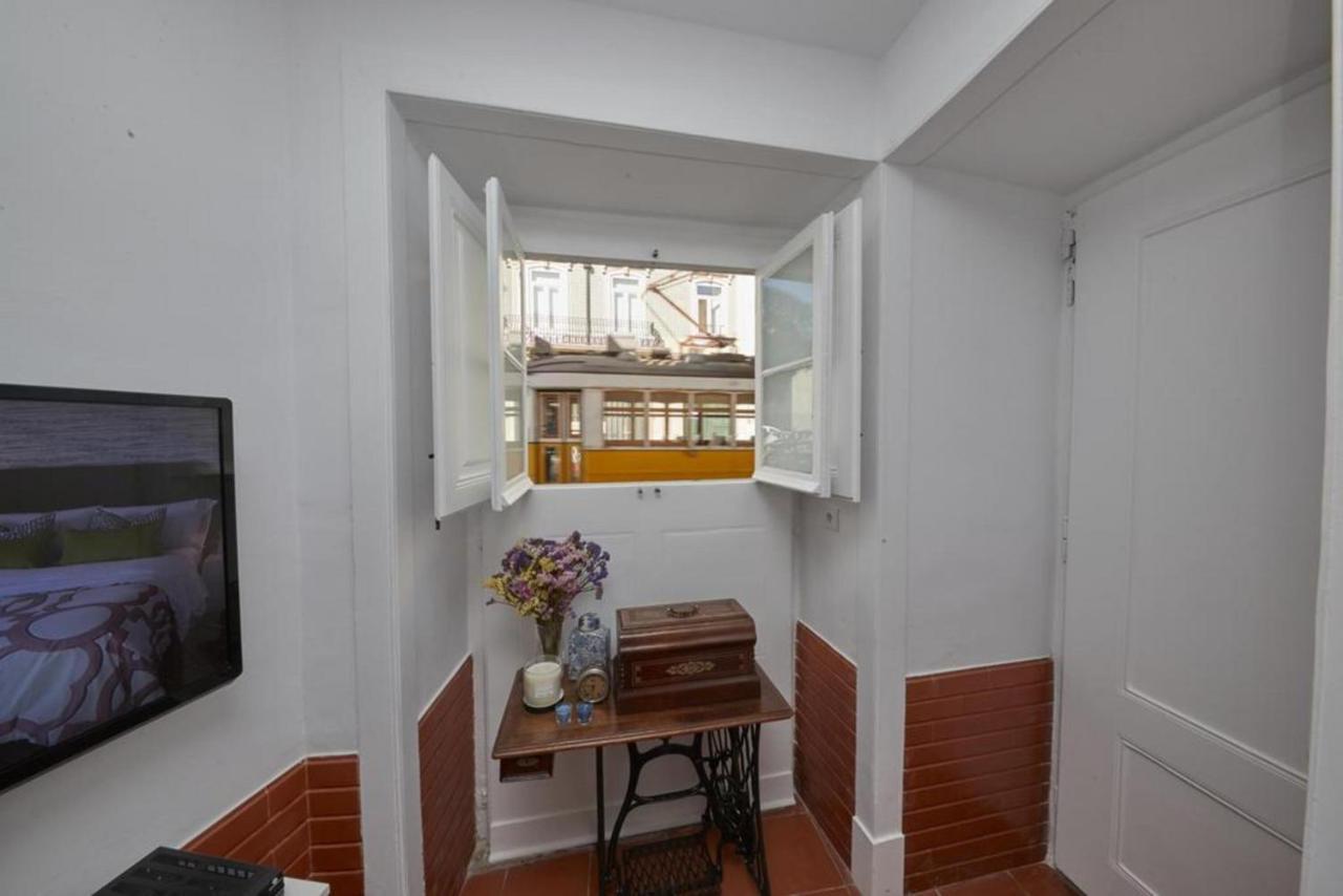 Lx Factory Apartment! Outside Terrace 리스본 외부 사진